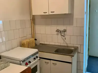 Bucatarie mica apartament de vanzare in Sector 4 Bucuresti